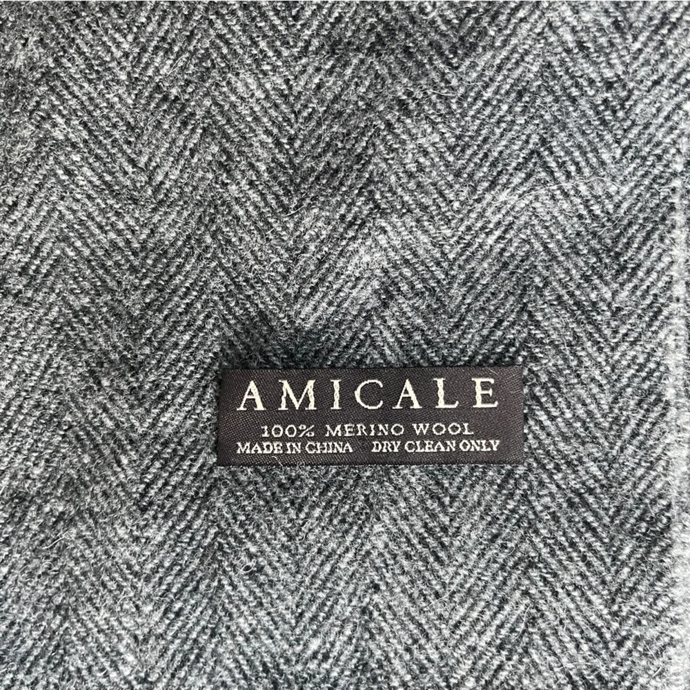Amicale Cashmere Gray Merino Wool Scarf